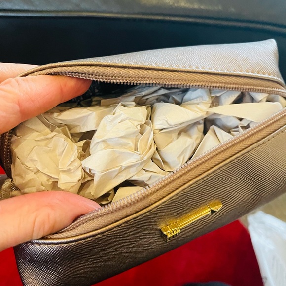 Stella & Dot pouf. - Picture 3 of 3